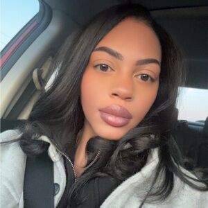 Meet your Posher, Joy